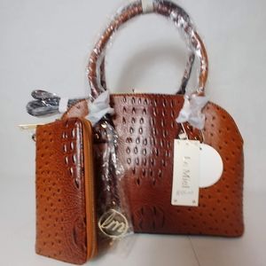 Alligator purse with a wallet